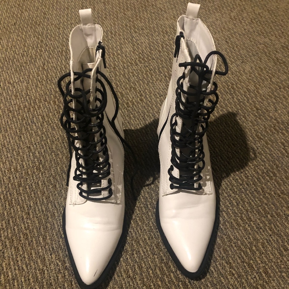 White pointy toed boots